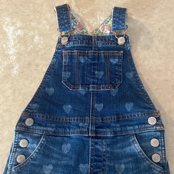 Mini Boden Mid Vintage Blue Girls' Heart Print Short Dungarees - Picture 6 of 13